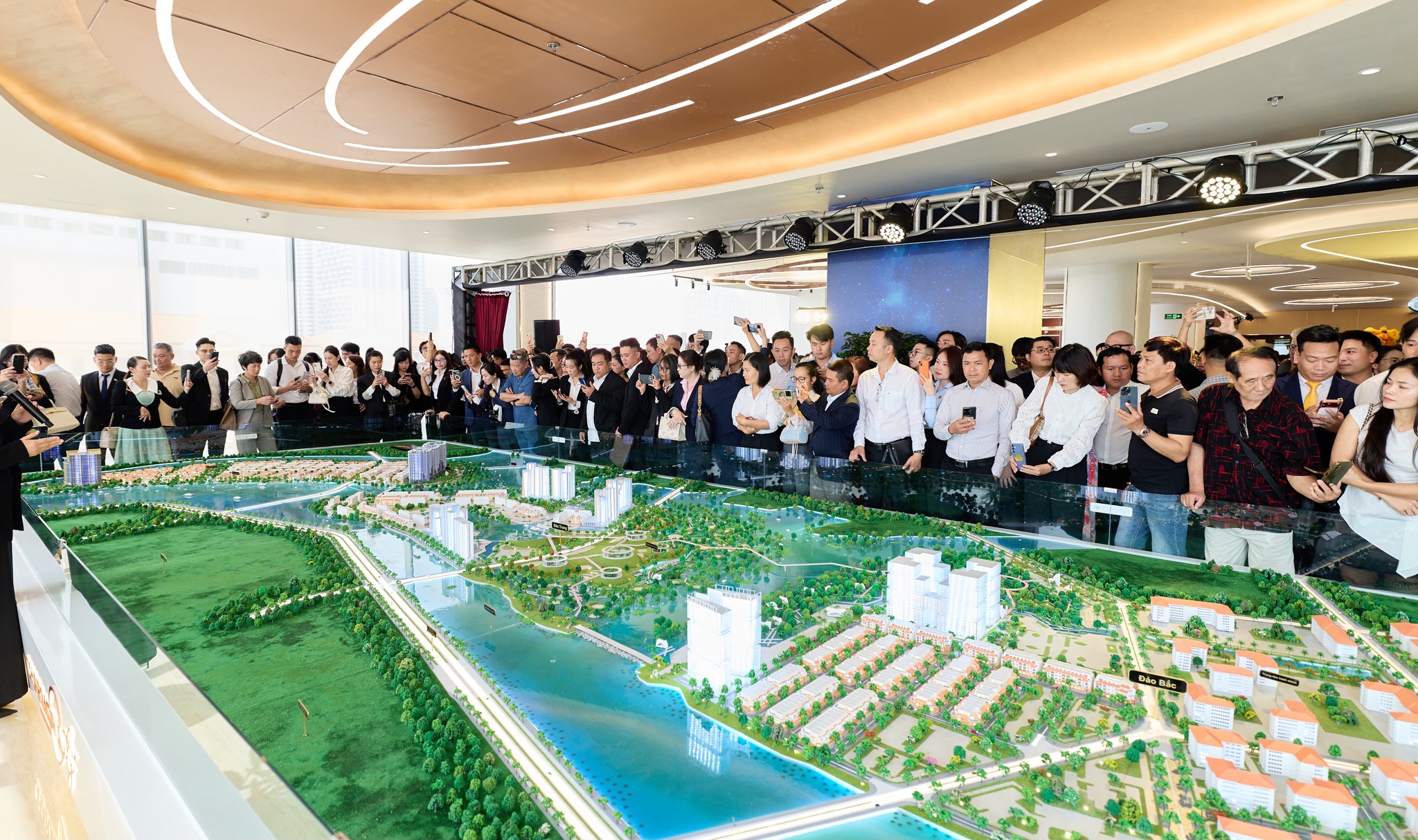 Sun Gallery Nha Trang